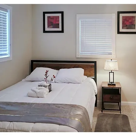 Room In House - Majestic Private Room